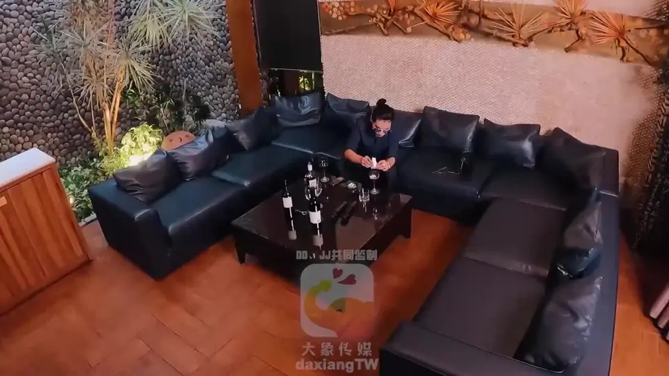 AV0026 夜場紅牌張老板的下藥迷姦