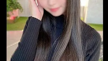 FC2PPV4159077 和雪白美肌正妹穿著制服做愛 女上體位看著她淫蕩騷樣不小心中出[Part1]