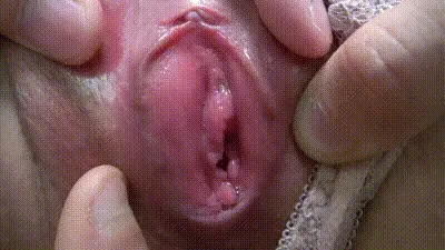 FC2PPV3788088 可愛偶像練習生床上是騷貨一名 和兩男激情3P連續四炮內射白虎穴[Part1] 动图预览