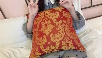FC2PPV3292477 用肉棒開解心情不好的漂亮妹子 白漿直流煩惱全無