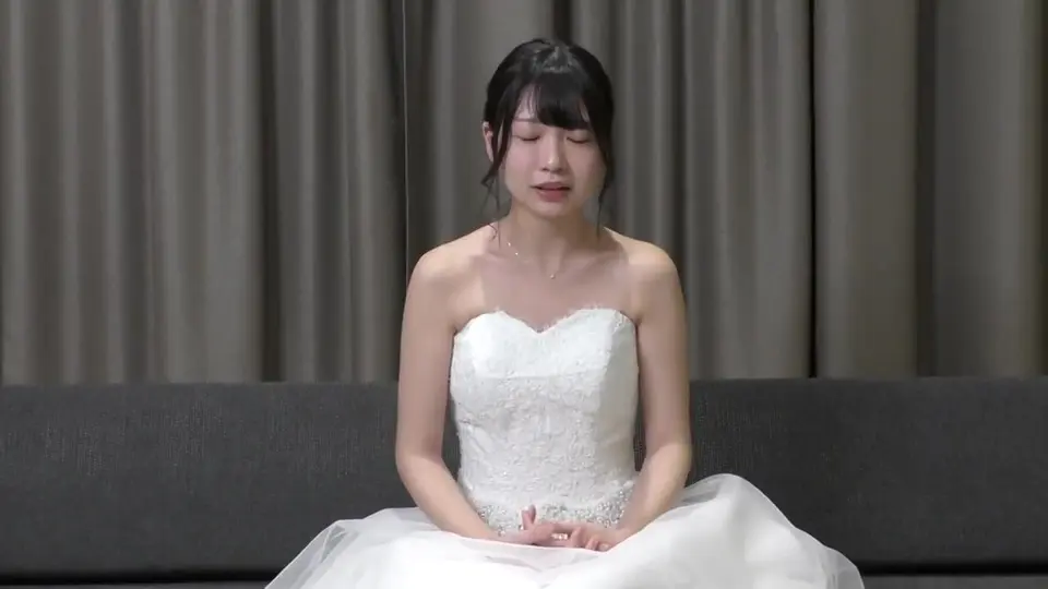 FC2PPV3237415 漂亮Cosplay模特兒含淚卒業[Part1]