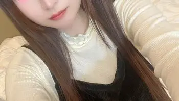 FC2PPV3197420 黑髮害羞美女變得騷氣蕩樣使小哥無法忍耐無情內射