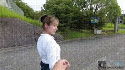 可愛巨乳學生學校廁所食棒棒 帶到山邊啪啪[2] 动图预览