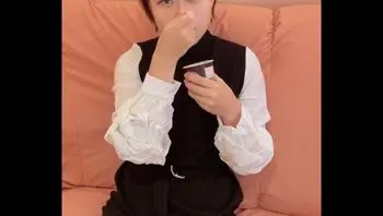 FC2PPV3145699 甜美笑容短髮女大生被小哥挑起性欲變得淫蕩起來