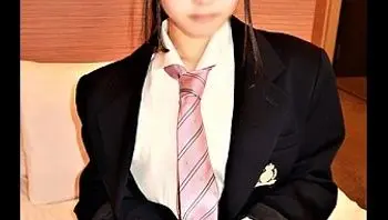 FC2PPV3124318 18歲清純女學生敏感小穴被狂操高潮虛脫內射[Part1]