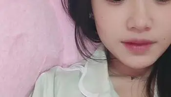 清純網紅沒有男友只能靠自己解決性欲