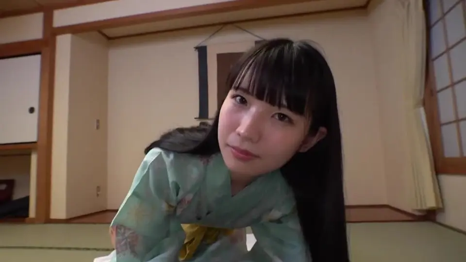 230OREV019 透明感出群美少女校服與大叔啪啪 迷樣超誘人