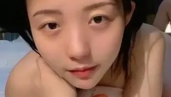 黑絲甜美主播鏡頭前自慰白虎穴這麼騷 男友立即來一炮[2]