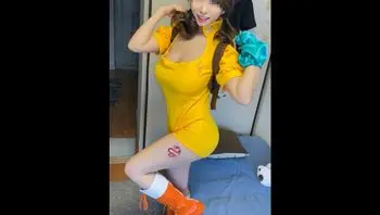 FC2PPV2903066 巨乳妹子和兩個女僕會場內做色色的事[Part1]
