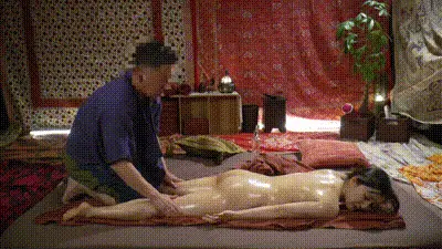 FC2PPV4819637 傳統泰式按摩極品人妻被按摩師一覽無遺 被弄到高潮痙攣噴水 动图预览