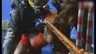 堪称18禁！【迪迦奥特曼最终圣战】被国内删减？！女主【丽娜】删减片段曝光！ 动图预览