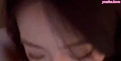 巨乳妻子被我的上司口爆 动图预览