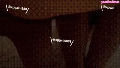 好像喜欢后入着操她时候看她很爽的表情，b里还发出噗嗤噗嗤的水声，这样每次我都会插很深很深，欢迎小姐姐 动图预览