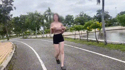 粉嫩的白虎被尽情地征服(charmoflove) 动图预览