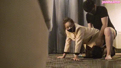 角色扮演，大鸡巴强上小姨子中出内射 动图预览