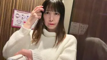 FC2PPV4842720 綠帽癖丈夫讓他的白晢豐滿美妻子給其他男人操並中量內射[Part1]