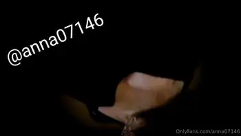 女友啪啪 享受着征服的快感(annlike07147)