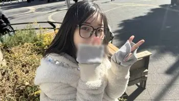 FC2PPV4846759 19歲的文學係清純少女因經濟拮据攝影工作 被暴力抽插高潮抽搐[Part1]