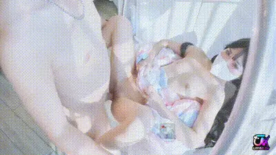 女僕上門做家務被迫激情性愛 动图预览