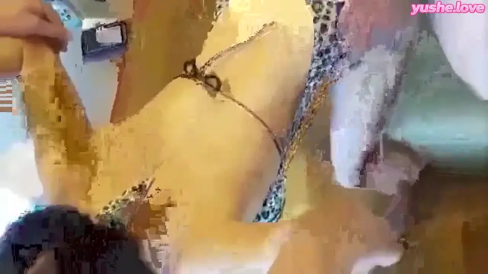 胴体金黄 爆乳嫩穴女生 高端私密流出