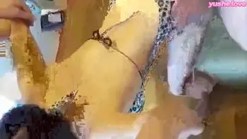胴体金黄 爆乳嫩穴女生 高端私密流出