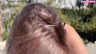 和可爱女神在优胜美地徒步以口交作为结束 动图预览