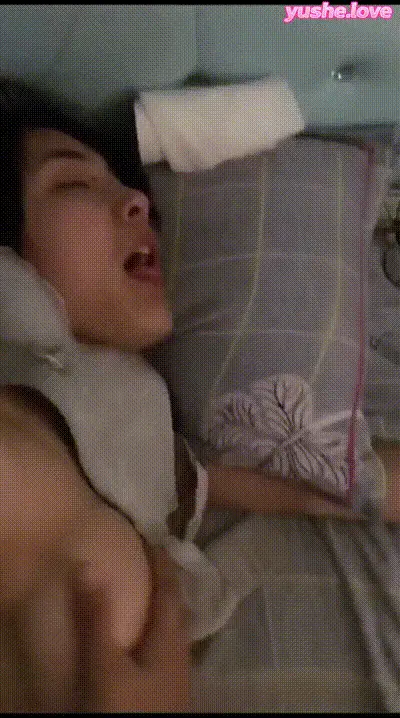 黑丝美腿小少妇 动图预览