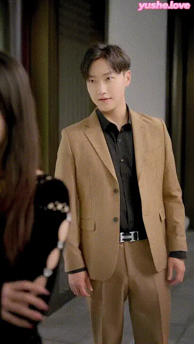 小职员被妻子背叛重生，复仇从給仇敌带绿帽子开Part020 动图预览