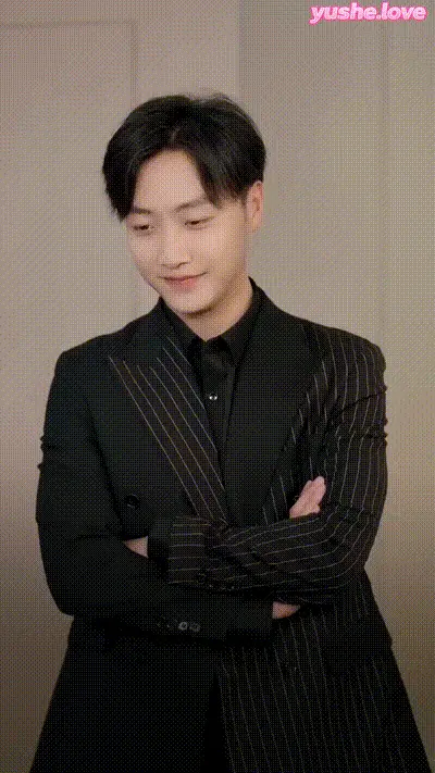 小职员被妻子背叛重生，复仇从給仇敌带绿帽子开Part013 动图预览