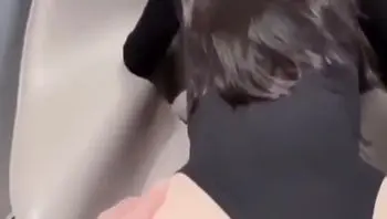 约炮同城大学生无套内射白嫩丰臀女大学生