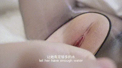 老師上門家訪，卻被學生要求教導生理課，第一次做愛的男同學幹的老師大叫求饒，徹底淪為男同學的洩慾工具，被內射中出-nana_taipei 动图预览