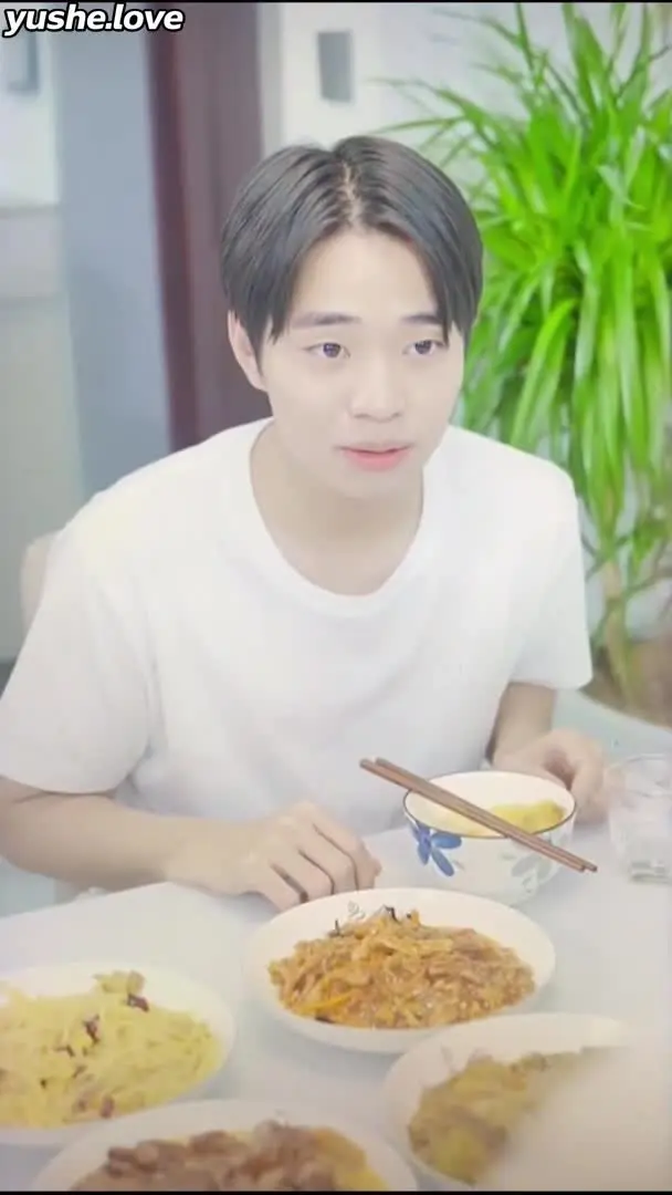 穷小子意外和女天后发生的一夜情，从此开启自己的逆袭人生Part010