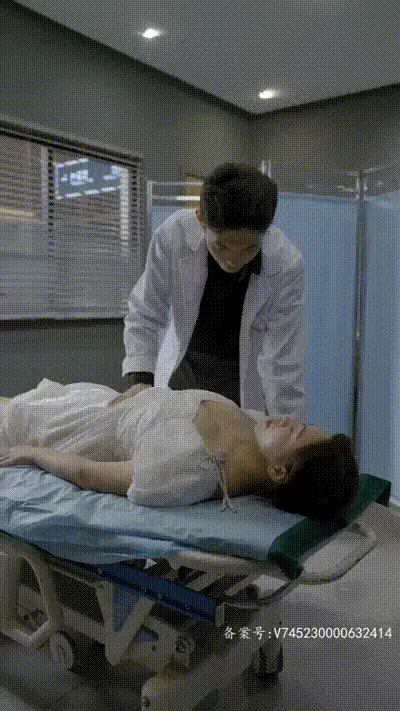 母女齐上18式花活榨干我Part017 动图预览