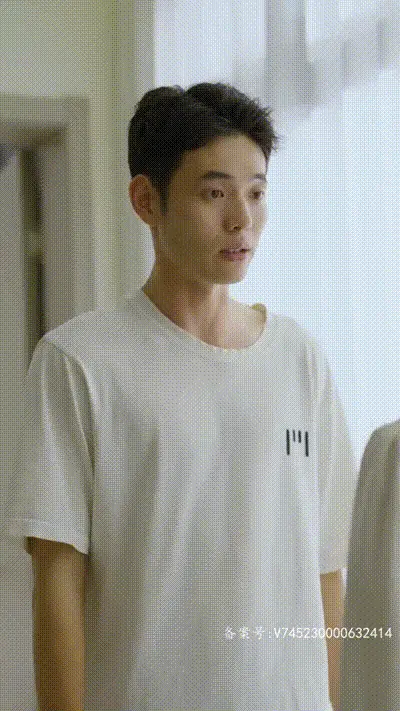母女齐上18式花活榨干我Part021 动图预览