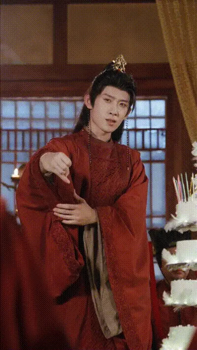 让你穿越你娶女帝当老婆Part014 动图预览