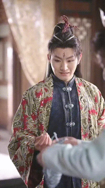 人到晚年绝美魔女拿我当炉鼎Part011 动图预览