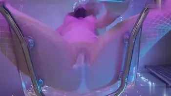 金发女神发骚自慰 第一视角观赏用手指抠弄抽插白虎骚穴