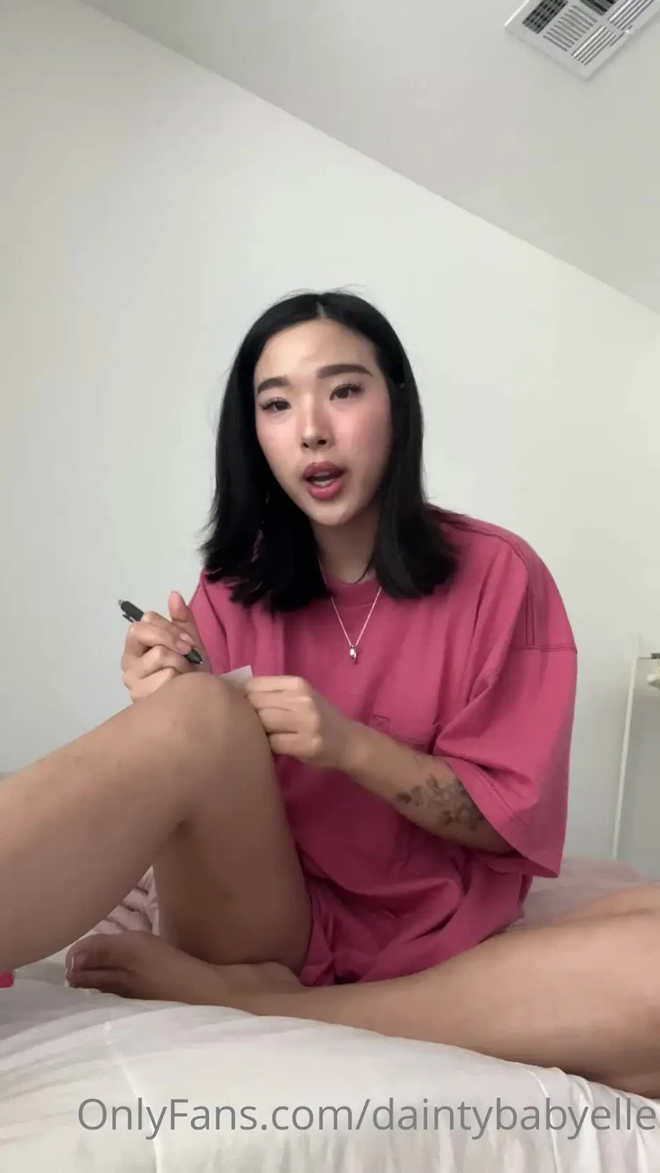 两位极品按摩师同时出手，用身体与技巧带来顶级快感盛宴(Daintybabyelle）