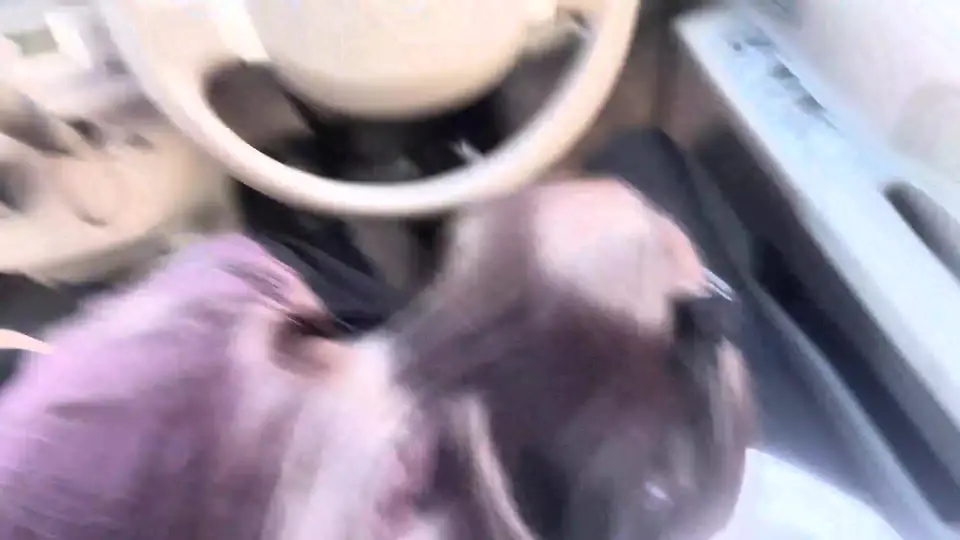 我叫了一个乡下女孩到超市停车场，让她给我口交，并吞下我的精液♡-esunoacp