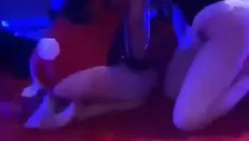 网曝杭州地铁爬行女子原来是高颜值女神sm性奴 喝尿大嘴巴吞精.