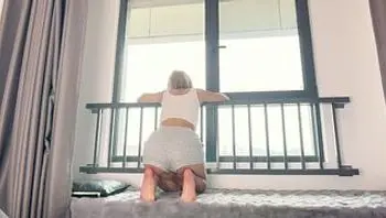 Tia's morning routine: waking up in just her underwear. Her long, beautiful legs are captivating.-tia mx