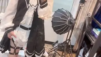 魔法少女的魔女审判–可爱的大屌伪娘cospaly樱羽艾玛打手枪并射精-aroma