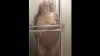 Sexo caliente en la ducha-thalia and felipe