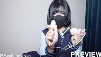 (预览版) 校服学生妹的小阴户被振动器蹂躏得又红又肿连屁股都没有放过-mochi_inunyan
