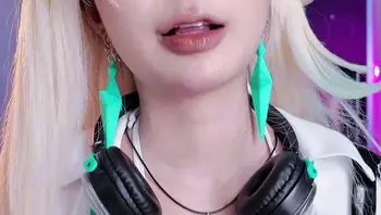 直面我的屁股和大腿 你这下贱又发情的公猪 - Umeko J