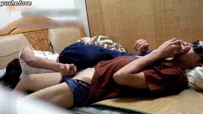 推荐缅甸北欠债肉偿母亲把女儿抵债继父乱伦双飞母女和姐妹 推荐缅甸北欠债肉偿母亲把女儿抵债继父 动图预览