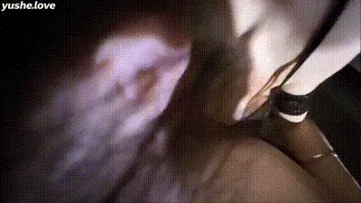 你的身体太假了！我操宝宝你奶子好软啊】两个素颜女神，都是夯爆级别的奶子，超有弹性而且乳头都很粉啊，被男友拍而且很配合，真的太喜欢大奶子的骚货了 动图预览