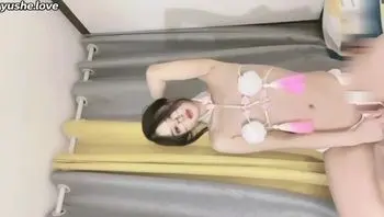 极品高颜值眼镜欲女妩媚动人