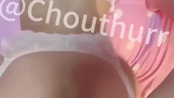 大战巨乳萝莉，后入肥美骚臀，这小萝莉还挺抗操