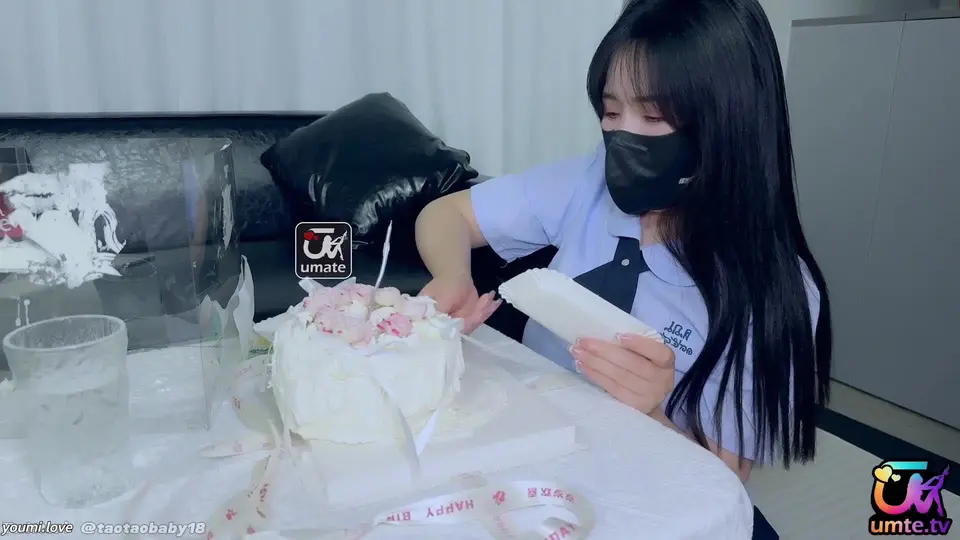 生日当天外卖小哥将我的蛋糕打翻！只能用他的肉棒偿还～-sakuracandy